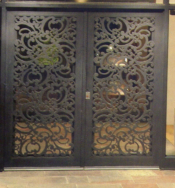 Portón metálico 38